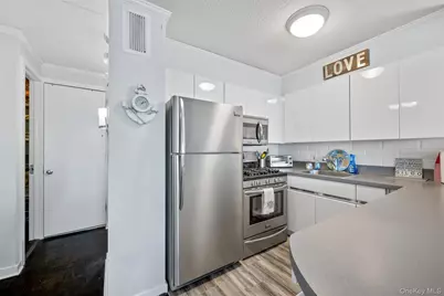 170 W Broadway #4I, Long Beach, NY 11561 - Photo 7