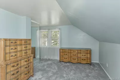 [Address not provided], Valley Stream, NY 11580 - Photo 19