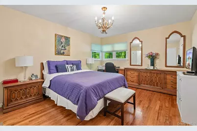 36 Chatham Road, New Rochelle, NY 10804 - Photo 13