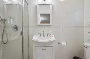36 Chatham Rd, New Rochelle, NY 10804 - Photo 15