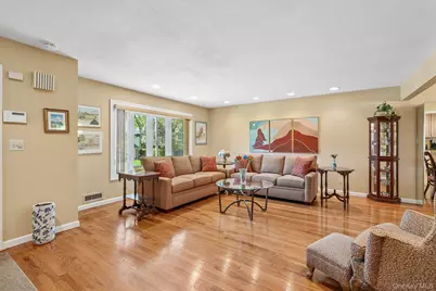 36 Chatham Road, New Rochelle, NY 10804 - Photo 3