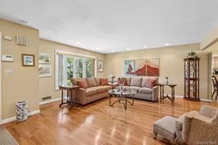 36 Chatham Rd, New Rochelle, NY 10804 - Photo 3