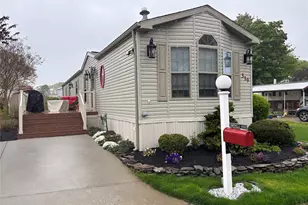 1661319 Old Country Rd, Riverhead, NY 11901 - Photo 3