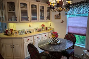 1661319 Old Country Rd, Riverhead, NY 11901 - Photo 7