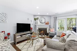 102 Ridgeview Ln, Yorktown Heights, NY 10598 - Photo 9