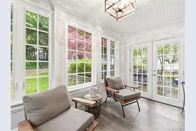 2 Longview Road, Port Washington, NY 11050 - Photo 7