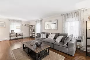 2 Longview Rd, Port Washington, NY 11050 - Photo 3