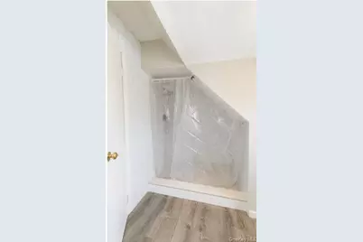 2284 Ocean Avenue, Ronkonkoma, NY 11779 - Photo 17