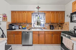 2027 Mayflower Ave, Bronx, NY 10461 - Photo 7