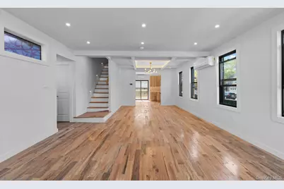 10902 169th Place, Jamaica, NY 11433 - Photo 7