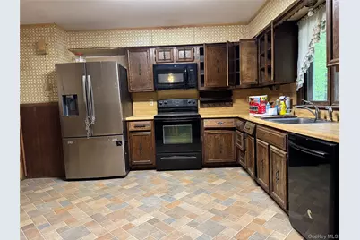 24 Emperor Lane, Montgomery, NY 12549 - Photo 9