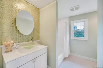 83 Gillette Avenue, Bayport, NY 11705 - Photo 29