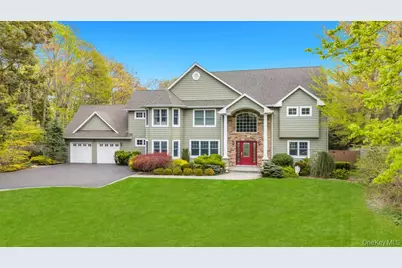 83 Gillette Avenue, Bayport, NY 11705 - Photo 1