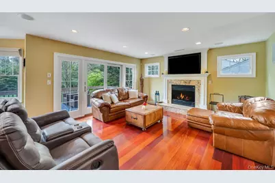 83 Gillette Avenue, Bayport, NY 11705 - Photo 19