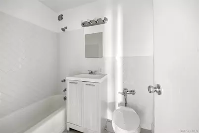 3531 Bronxwood #5F, Bronx, NY 10469 - Photo 9