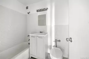 3531 Bronxwood, Bronx, NY 10469 - Photo 9