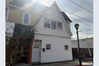 14 Davison Plaza, East Rockaway, NY 11518 - Photo 1