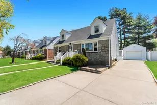 445 Peninsula Blvd, Lynbrook, NY 11563 - Photo 3