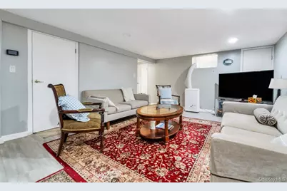 445 Peninsula Boulevard, Lynbrook, NY 11563 - Photo 31