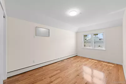 115-72A Newburg St, Saint Albans, NY 11412 - Photo 11