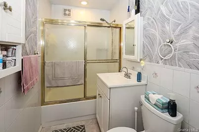 56 Haven Lane, Levittown, NY 11756 - Photo 11