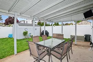 56 Haven Ln, Levittown, NY 11756 - Photo 15