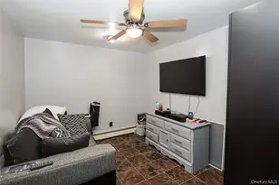 56 Haven Ln, Levittown, NY 11756 - Photo 11