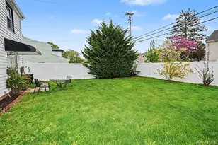 56 Haven Ln, Levittown, NY 11756 - Photo 13