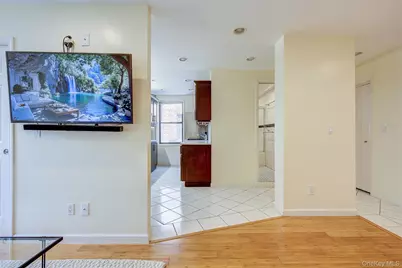 72-11 110 Street #4E, Forest Hills, NY 11375 - Photo 13