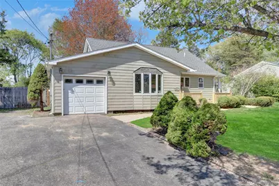 339 Barton Avenue, Patchogue, NY 11772 - Photo 3