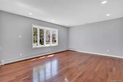 339 Barton Avenue, Patchogue, NY 11772 - Photo 5