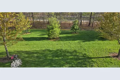 17 Greentree Court, Shirley, NY 11967 - Photo 43