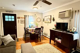 96 Pleasure Ave, Ronkonkoma, NY 11779 - Photo 9