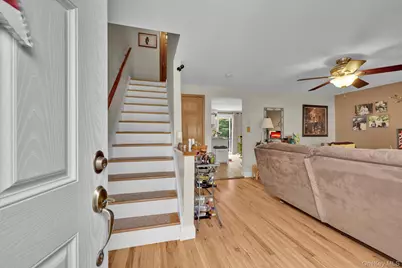 106 Parr Meadow Drive #1F, Newburgh, NY 12550 - Photo 7
