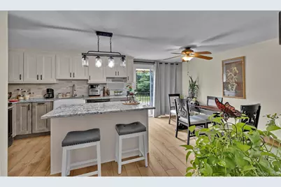 106 Parr Meadow Drive #1F, Newburgh, NY 12550 - Photo 3