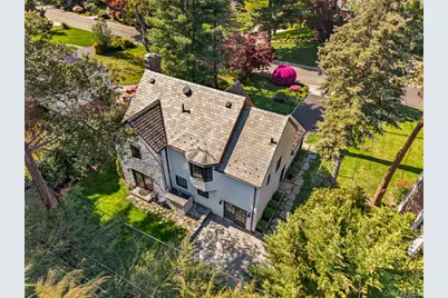 102 Quaker Ridge Road, Manhasset, NY 11030 - Photo 21