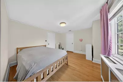 102 Quaker Ridge Road, Manhasset, NY 11030 - Photo 13