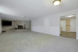 8 Ann Pl, Valhalla, NY 10595 - Photo 19