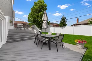 24 Mesa Rd, Syosset, NY 11791 - Photo 39