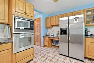 8 White Pine Ln, Fishkill, NY 12524 - Photo 15