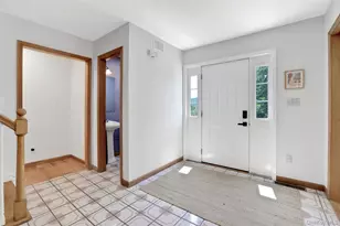 8 White Pine Ln, Fishkill, NY 12524 - Photo 23