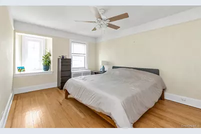 376 Cochran Place, Valley Stream, NY 11581 - Photo 13