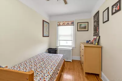 376 Cochran Place, Valley Stream, NY 11581 - Photo 15