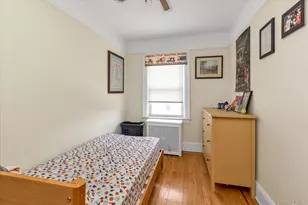 376 Cochran Pl, Valley Stream, NY 11581 - Photo 15
