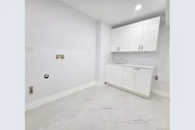 4081 Grace Avenue, Bronx, NY 10466 - Photo 13