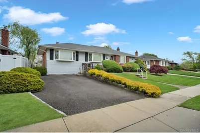 393 Coleridge Street, Levittown, NY 11756 - Photo 3