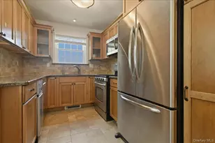 214 Nassau Ave, Munsey Park, NY 11030 - Photo 13
