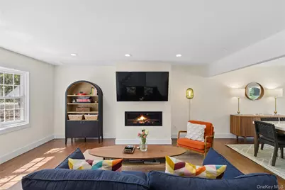 135 Pembroke Drive, East Hampton, NY 11937 - Photo 9