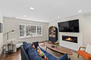 135 Pembroke Dr, East Hampton, NY 11937 - Photo 13