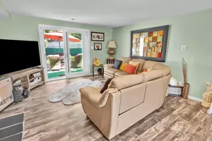 27 Camp Dr, Selden, NY 11784 - Photo 7